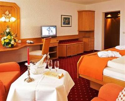 фото отеля Hotel Tyrol Oberstaufen