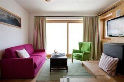 фото отеля Hotel Goldener Berg
