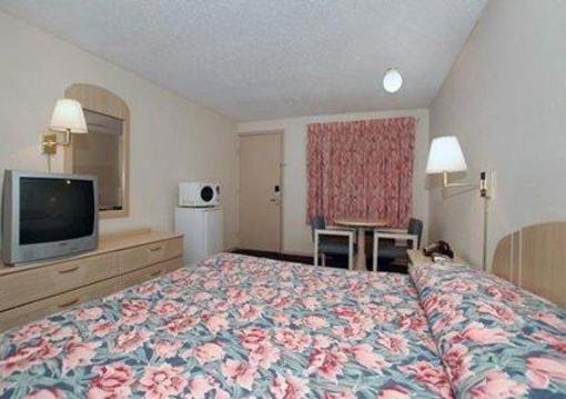 фото отеля Rodeway Inn Findlay