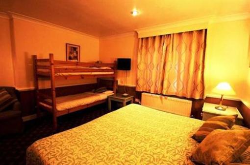 фото отеля The Wyndham Arms Hotel Clearwell