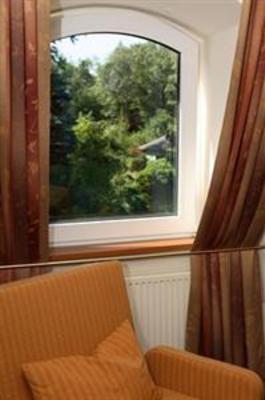 фото отеля Hotel Haus Kronenthal Ratingen