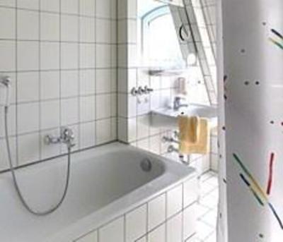 фото отеля Hotel Haus Kronenthal Ratingen