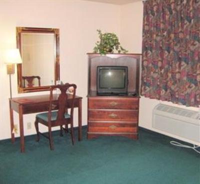 фото отеля Country Hearth Inn - Bowling Green