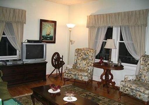 фото отеля Azelia Farmhouse B & B