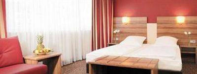 фото отеля AMBER HOTEL Leonberg/Stuttgart