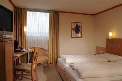 фото отеля AMBER HOTEL Leonberg/Stuttgart
