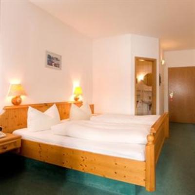 фото отеля Landhotel zu Heidelberg