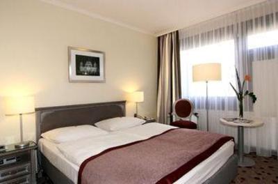фото отеля Best Western Queens Hotel Berlin City West