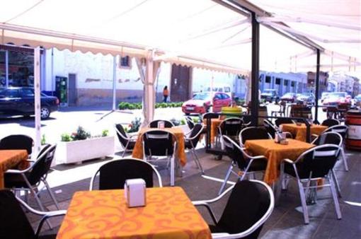фото отеля Hostal Valdepenas
