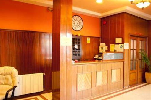 фото отеля Hostal Valdepenas