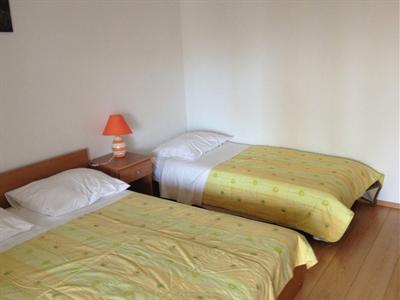 фото отеля Apartments Ante Omis