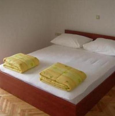 фото отеля Apartments Ante Omis