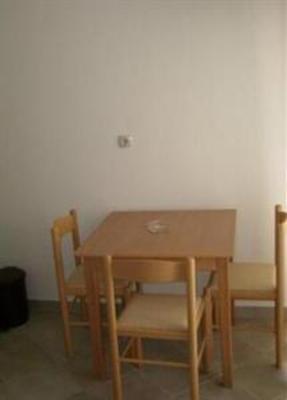 фото отеля Apartments Ante Omis