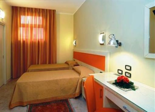 фото отеля Hotel Cristal Eboli