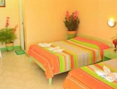 фото отеля White Beach Guest House Puerto Galera