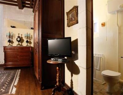 фото отеля Chateau de Crazannes