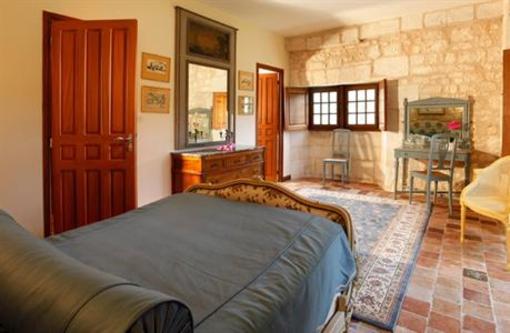 фото отеля Chateau de Crazannes