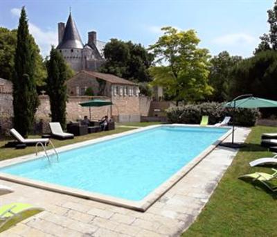 фото отеля Chateau de Crazannes