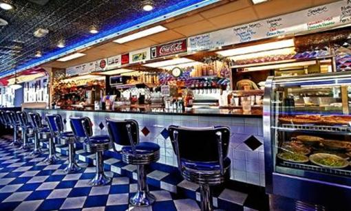 фото отеля Oak Tree Inn Cheektowaga