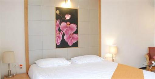фото отеля Isis Suites Hotel Bangalore