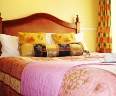 фото отеля Monaghans Harbour Hotel