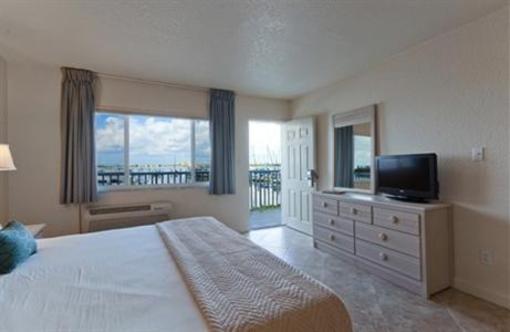 фото отеля Legacy Harbour Hotel & Suites
