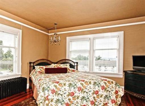 фото отеля Nantucket Inn Anacortes