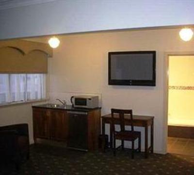 фото отеля 503 On Princes Drive Motel & Serviced Apartments