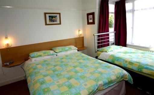 фото отеля Stepping Stones Guest House