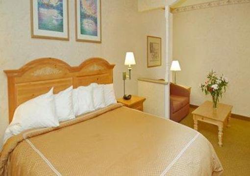 фото отеля Comfort Suites Waldorf