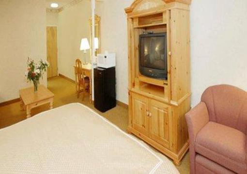 фото отеля Comfort Suites Waldorf