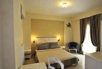 фото отеля Porto Mani Suites