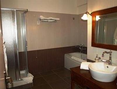 фото отеля Porto Mani Suites