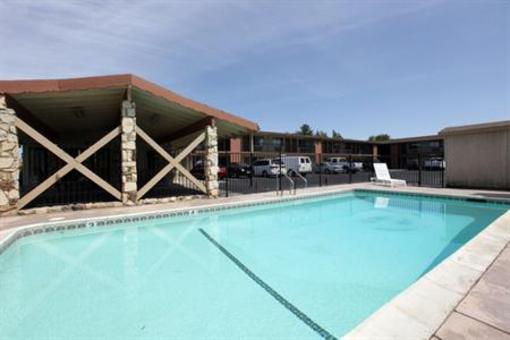 фото отеля Americas Best Value Inn & Suites Woodland