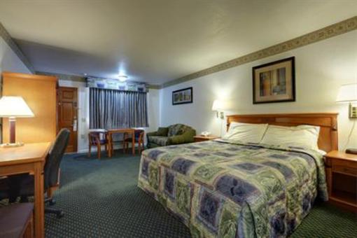 фото отеля Americas Best Value Inn & Suites Woodland