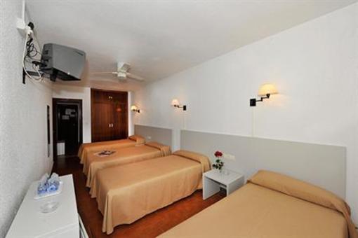 фото отеля Hostal Velilla Almunecar