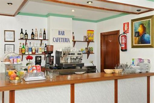 фото отеля Hostal Velilla Almunecar