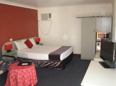 фото отеля Parkway Motel Queanbeyan