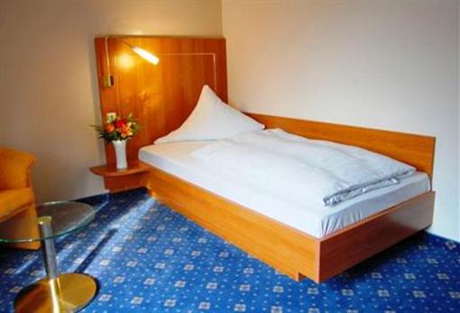 фото отеля Hotel Schloss Dottingen Braunsbach