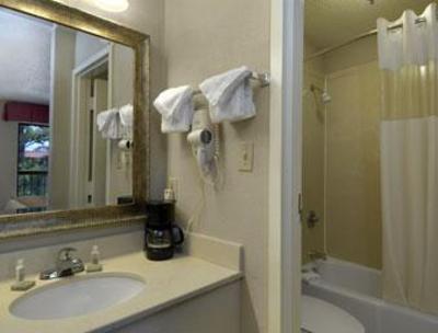фото отеля Baymont Inn & Suites Mobile