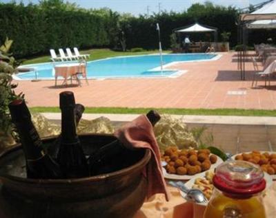 фото отеля Hotel Olimpia Scurcola Marsicana