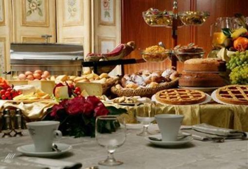 фото отеля Hotel Olimpia Scurcola Marsicana