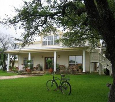 фото отеля Serenity Farmhouse Inn