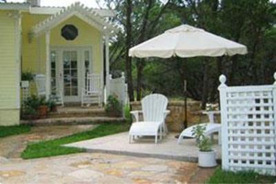 фото отеля Serenity Farmhouse Inn