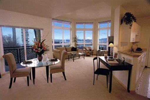 фото отеля Bridgestreet Village Lovejoy Hotel Portland (Oregon)