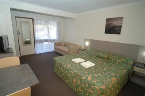 фото отеля Caravilla Motor Inn