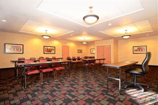 фото отеля BEST WESTERN Windsor Inn & Suites