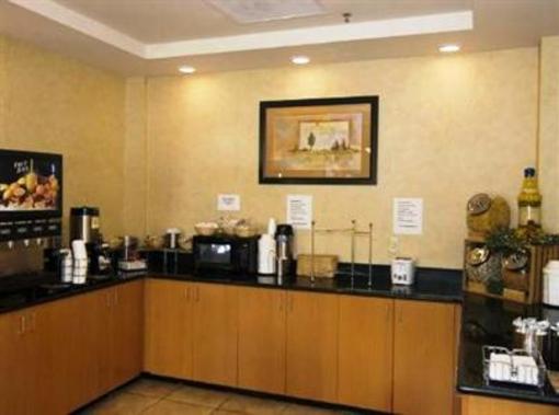 фото отеля BEST WESTERN Windsor Inn & Suites