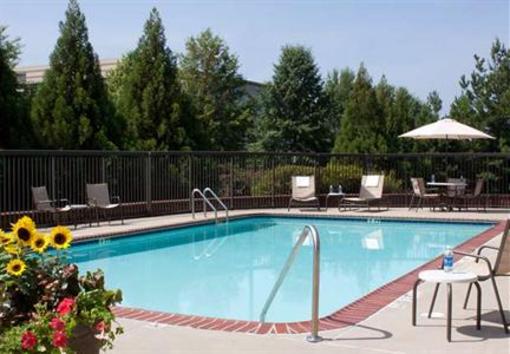 фото отеля SpringHill Suites Atlanta Kennesaw