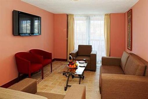 фото отеля Green Beach Resort